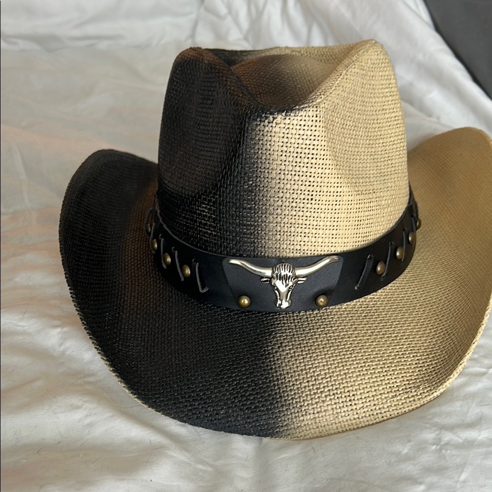 Two-Tone Cowboy Hat with Bullhead Accent